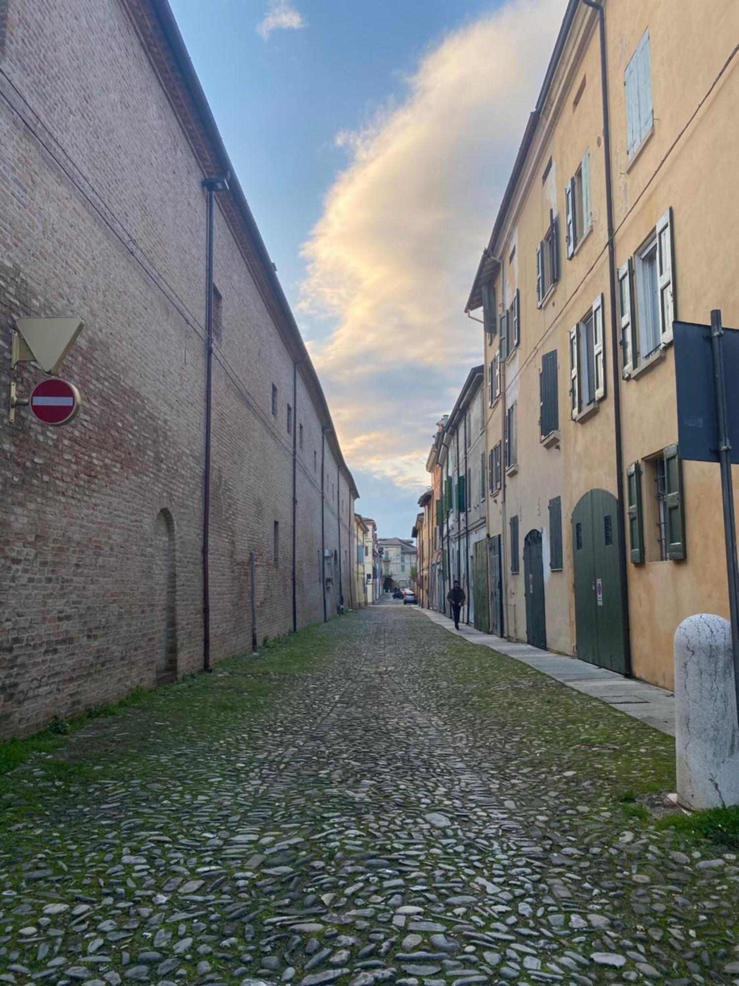 Teatro Inn - Timeless Charm Correggio Exterior foto